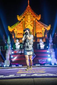 BIB: 339
                            <button type="button" onclick="openModal(22646969)" class="btn btn-primary btn-sm float-right btn-popup" data-toggle="modal" data-target=".modal-high-quality">
                        <i class="fas fa-shopping-cart"></i> Add to Cart
                    </button>
                                            <button type="button" onclick="isThisMe(22646969, true)" class="btn btn-success btn-sm float-right btn-popup btn-isme hidden" data-toggle="tooltip" data-placement="bottom" title="นี่คือรูปของคุณใช่ไหม คลิกที่นี่เพื่อเอาเข้าอัลบั้ม">
                        <i class="fas fa-plus"></i> Add to album
                    </button>
                    <button type="button" onclick="isThisMe(22646969, false)" class="btn btn-warning btn-sm float-right btn-popup btn-isnotme hidden">
                        <i class="fas fa-ban"></i> Remove from album
                    </button>